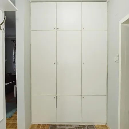 Dill 2 Apartmants *
