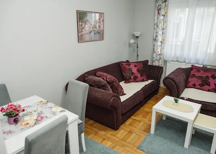 Dill 2 Apartmants Διαμέρισμα Σουμπότικα